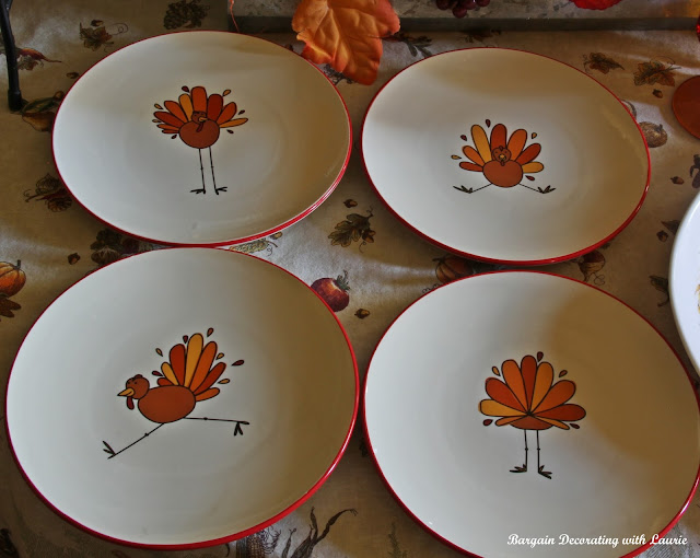 Thanksgiving Dessert Buffet-Bargain Decorating with Laurie