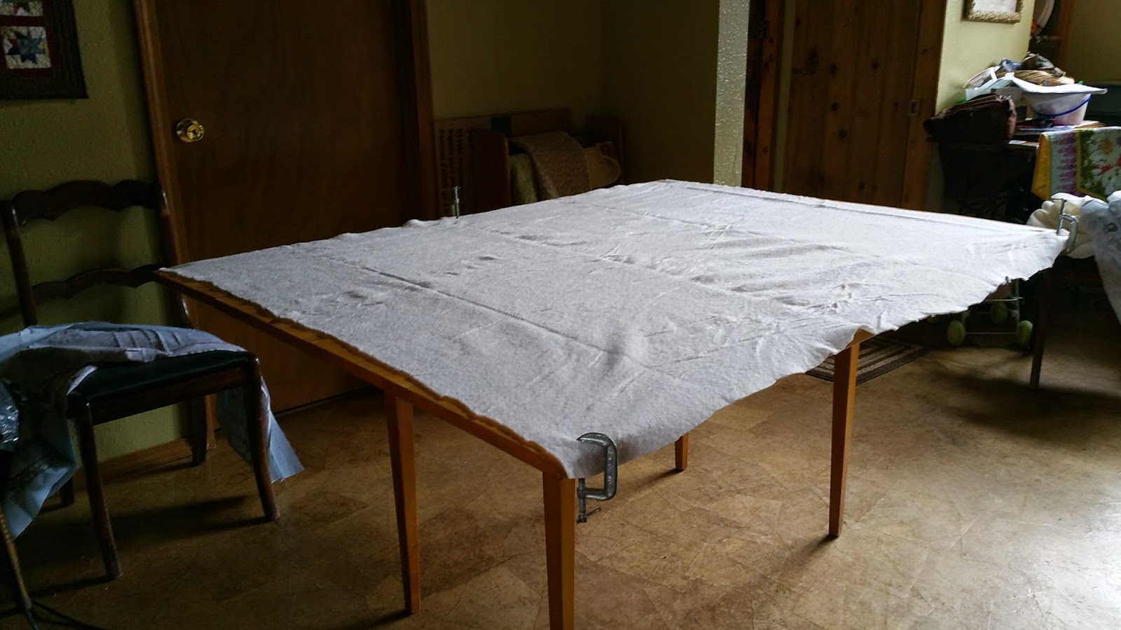 Sara's Quilting Corner Elmers Glue Quilt Basting Tutorial