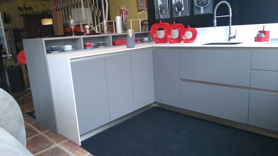 MUEBLES ARRANZ: ""MUEBLES DE COCINA EN FORMICA REPARABLE""