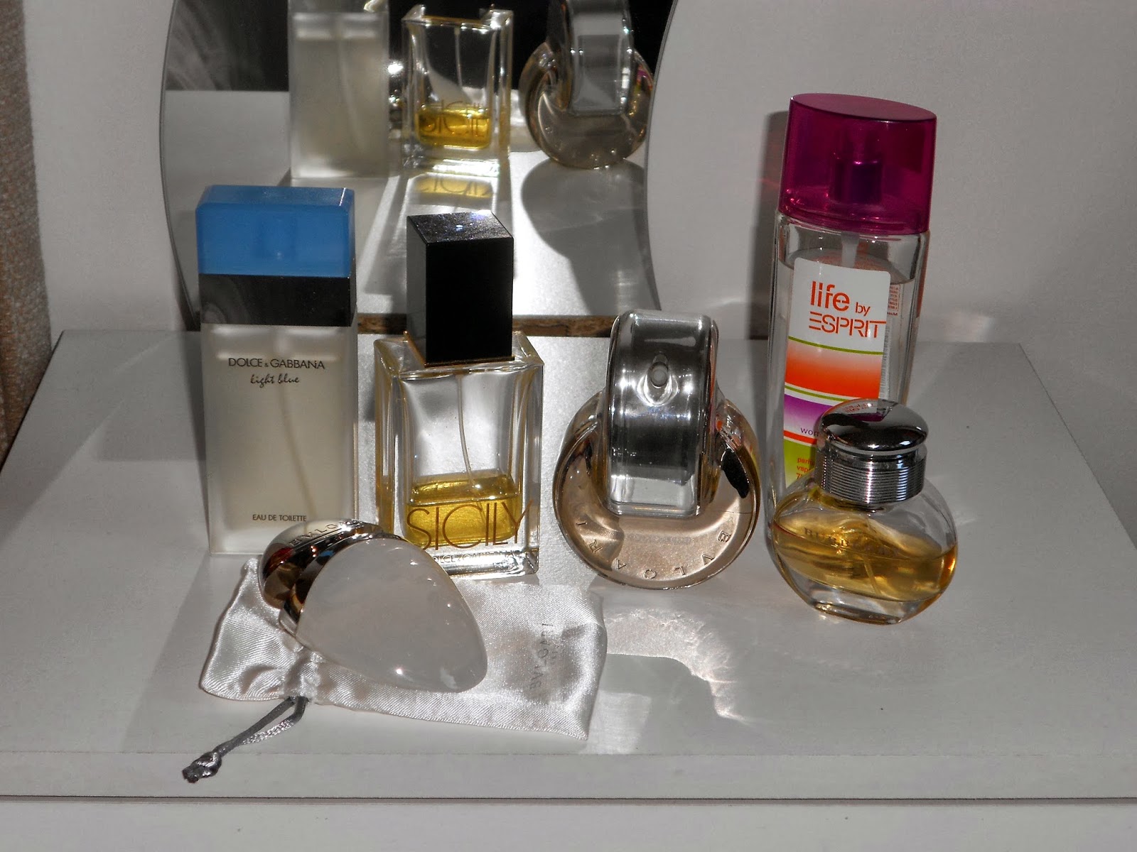 Style Sense Moments DIY Perfume stand