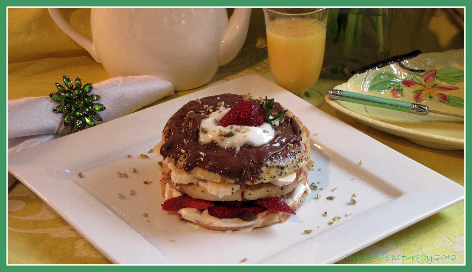 living life......naturally! Sunday Morning Banana Split French Toast