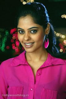 Bindhu Madhavi Hot Photos