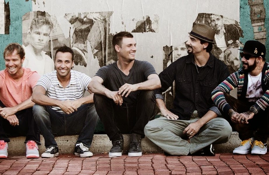 Páginas em Preto Documentário "Show ‘Em What You’re Made Of