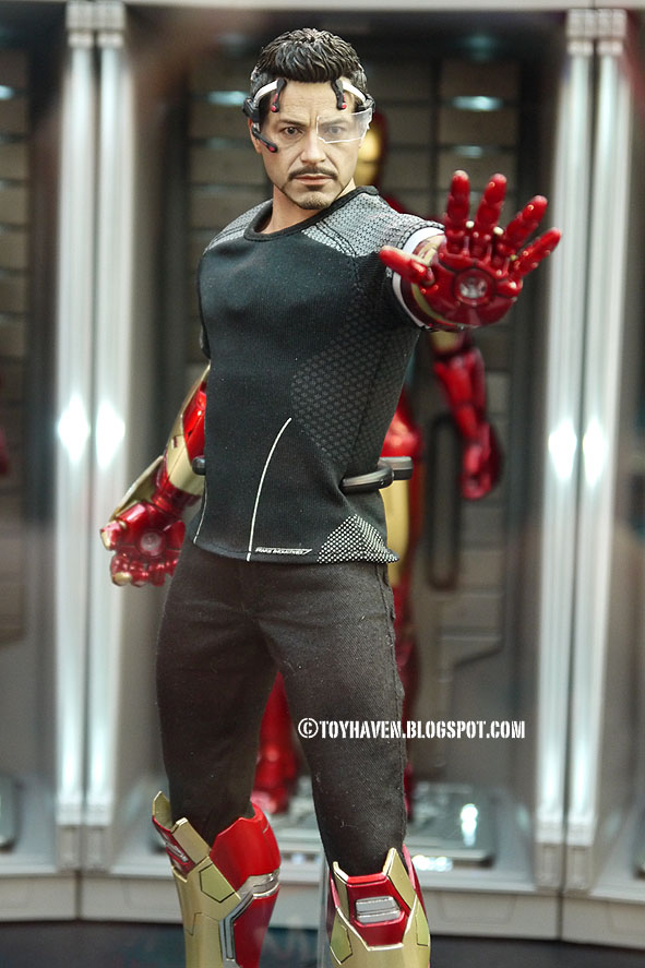 hot toys iron man 3 tony stark armor testing version