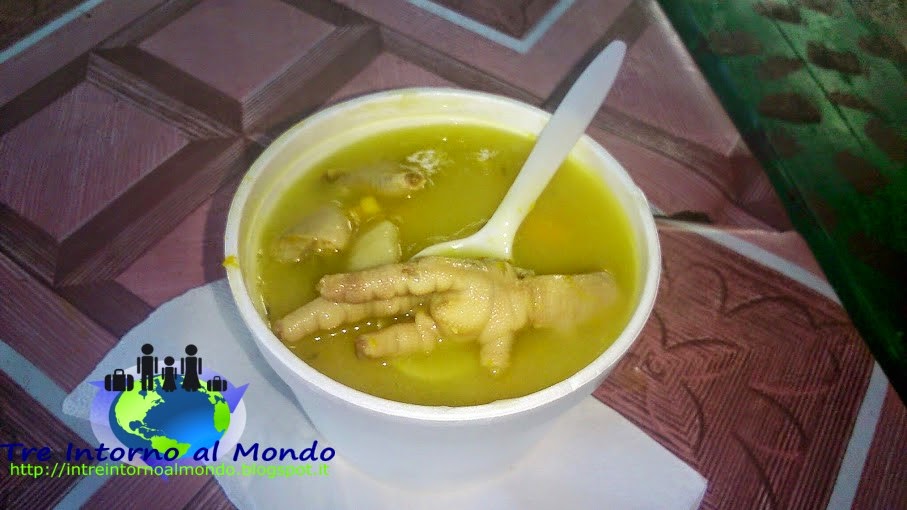 Zuppa di mais e pollo