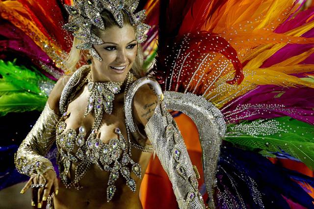 Rio de Janeiro Carnival sambadromes to dance and party