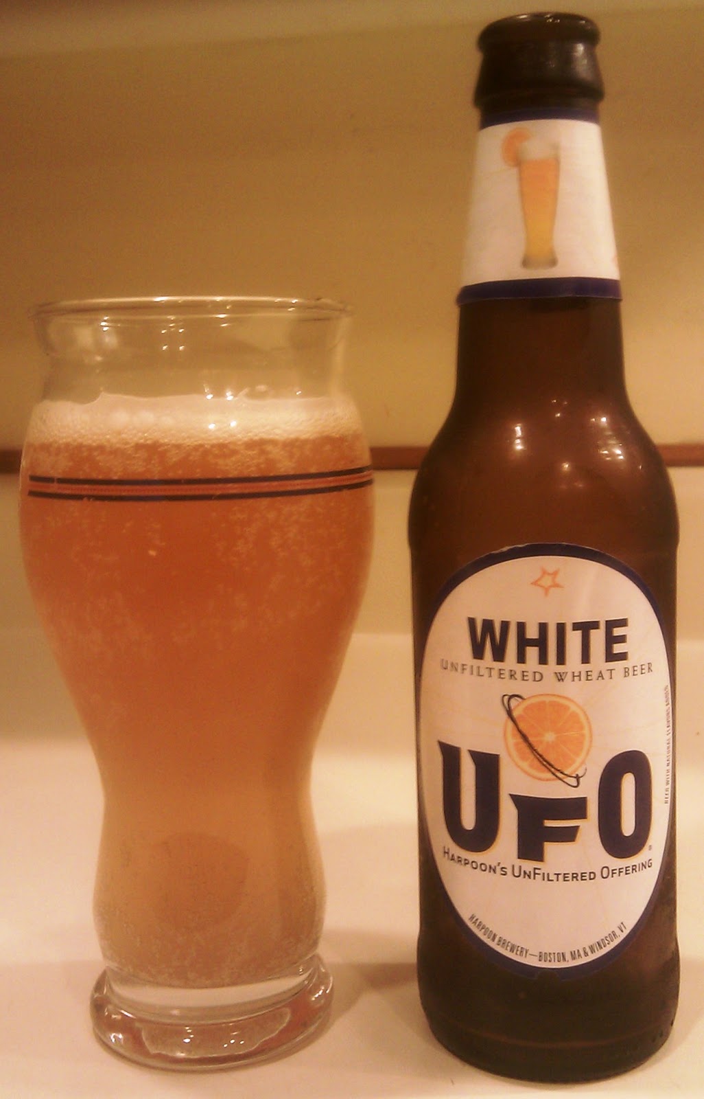 Harpoon ufo white unfiltered beer alcohol polizsouthern