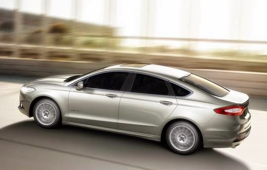 2015 Ford Fusion Hybrid Review