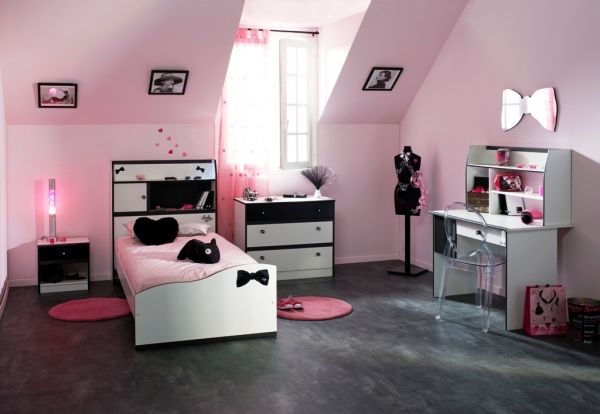 Habitaciones con estilo: DORMITORIOS EN ROSA Y NEGRO PARA CHICAS