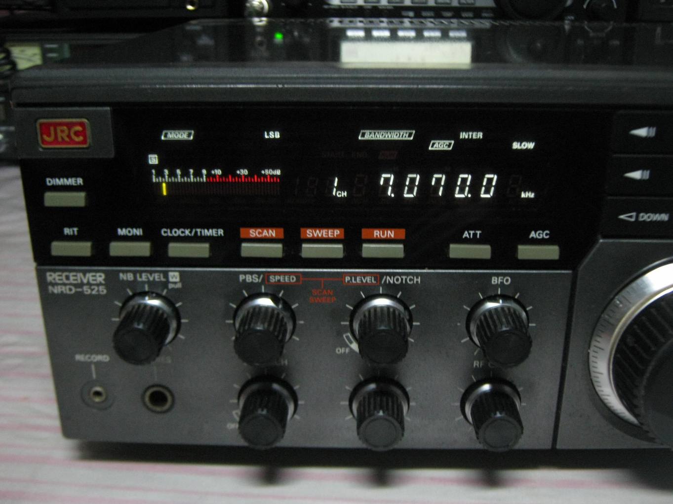 MEDAN RADIO JRC NRD525