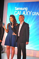 Huma Qureshi launches Samsung Galaxy Grand 2