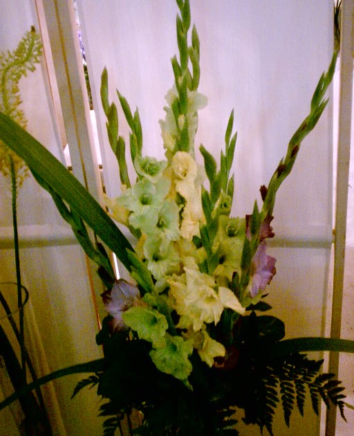 Montreal, St Laurent Florist, fleuriste st