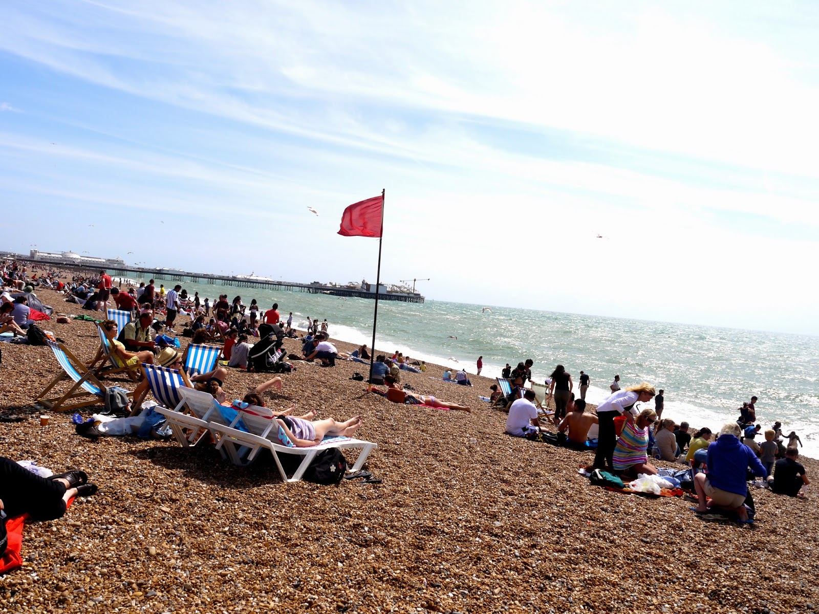 THE NOTES LIPSTICK BRIGHTON ROCK Good Golly Miss Hollie