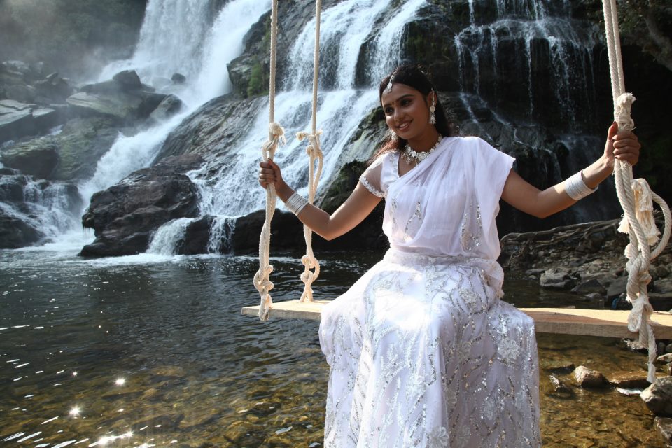 Stills Daily: Adithalam Tamil Movie Stills