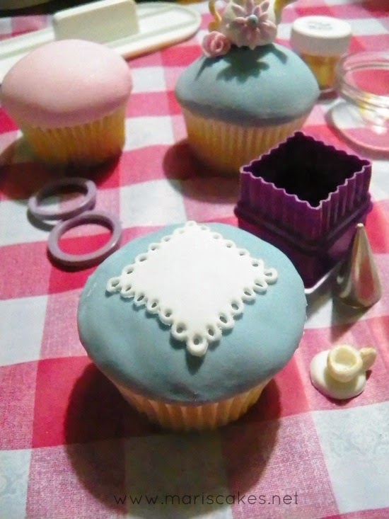 Teapot and Teacup Cupcakes Mari's Cakes (English)
