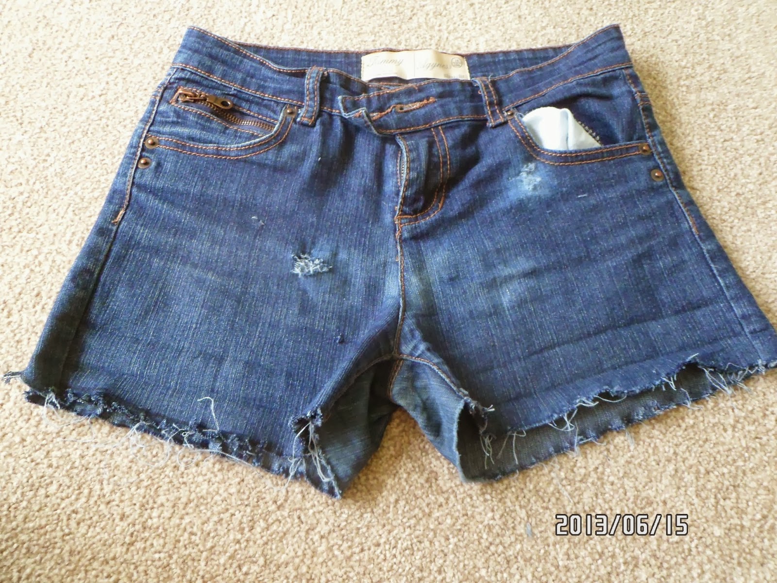 Beauty by a Geek Bleached Denim Shorts Howto
