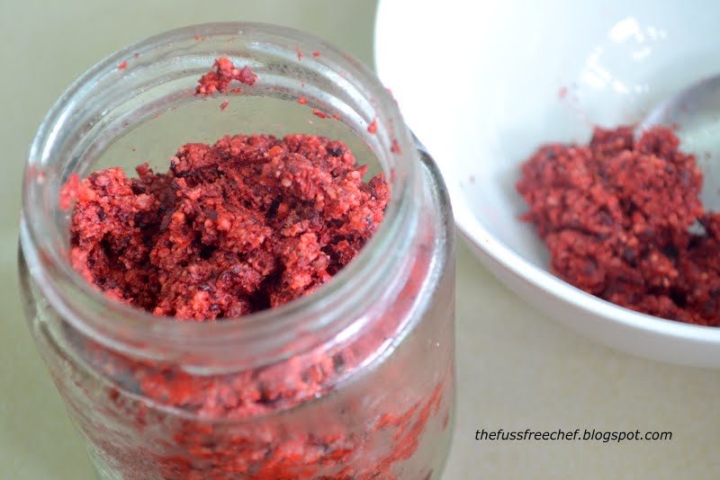 the FUSS FREE chef A 2in1 Post Chicken with Red Rice Wine Yeast