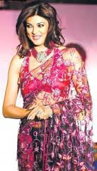 Latest Trends in Bollywood Sarees Latest Trends in Bollywood Sarees