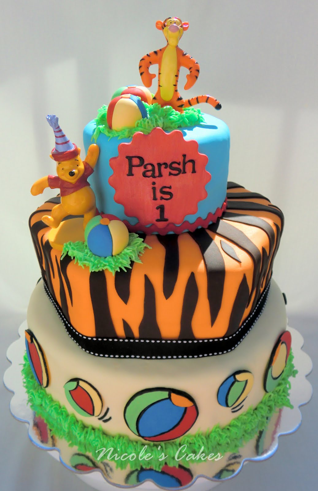 Confections, Cakes & Creations!: 'Tigger and Pooh': 1st Birthday Cake