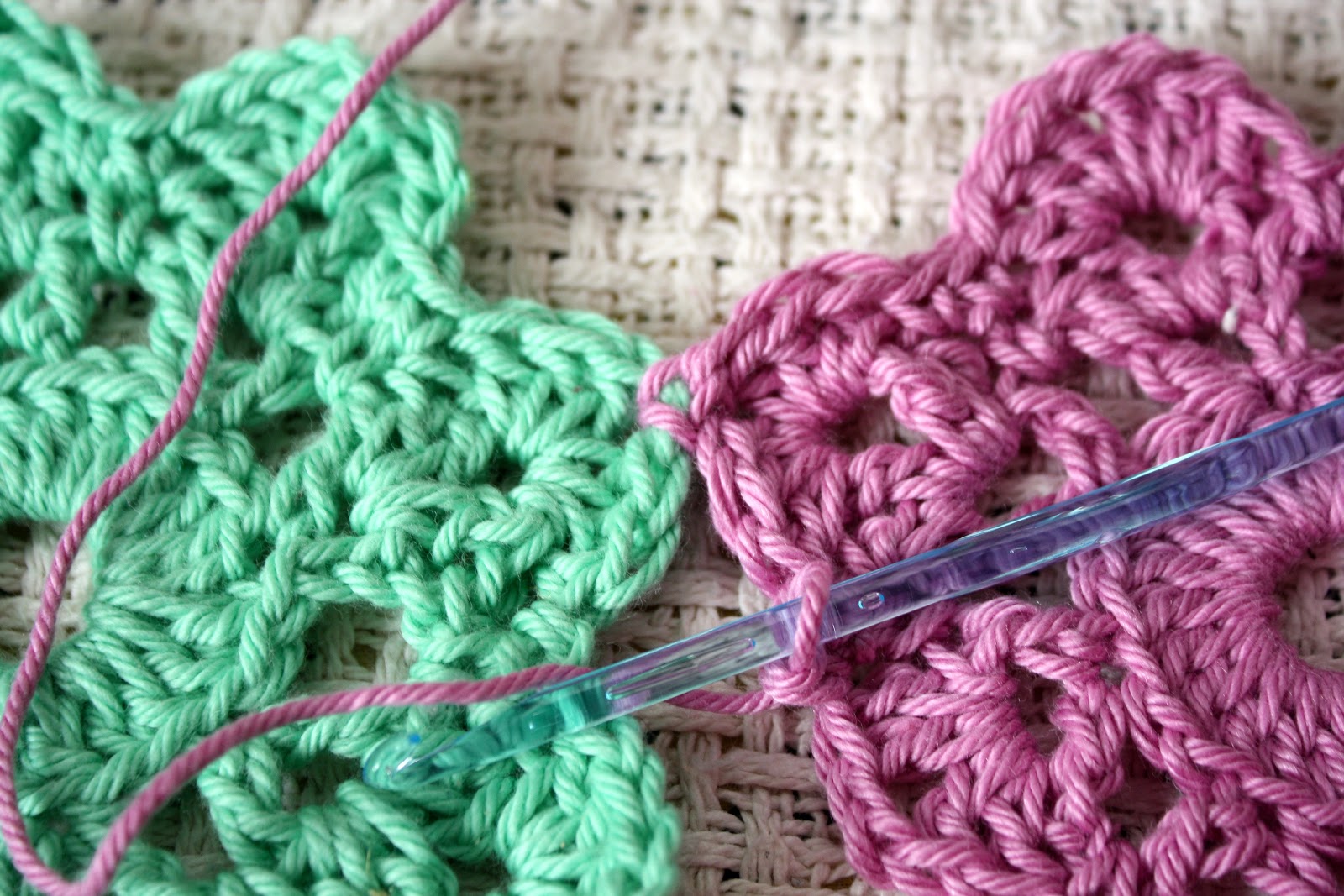How To Crochet a Heart Joining as you go {tutorial}