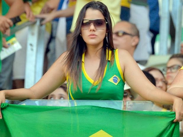 Mundial Brasil 2014 World Cup: mujeres más hermosas, lindas, bellas. Sexy girls, chicas guapas. Aficionadas bonitas Brasil selecao brasileira garota