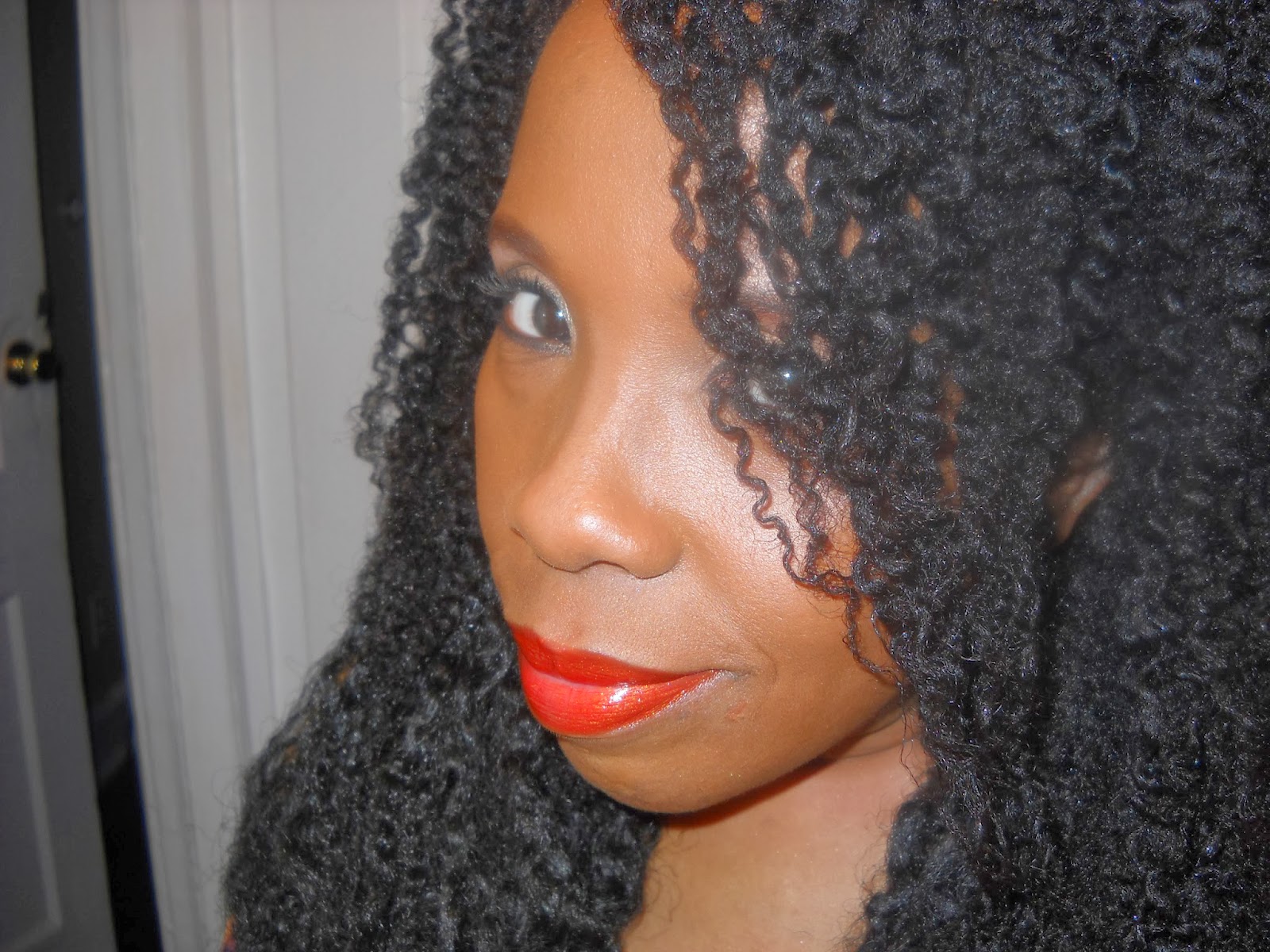 CoilyQueens™ Trimming during New Moon INCREASES hair growth.