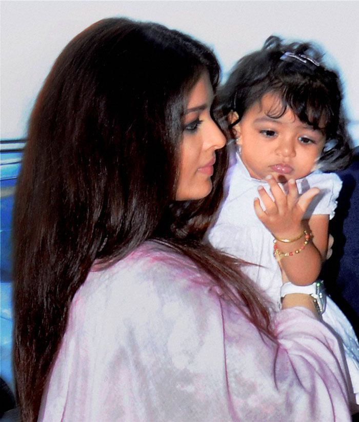 Aishwarya Rai Baby Latest Pictures 2013 ~ Krazy Fashion Rocks