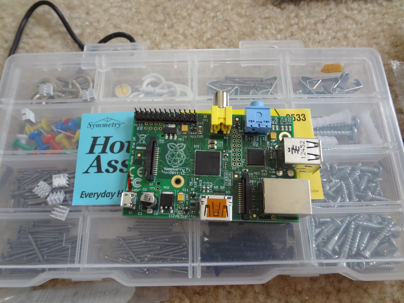 Attaching heat sinks to the Raspberry Pi for overclocking ALL TOP TRICKS