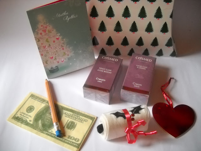 Alışveriş Dellysi :): Cosmed'den Gelen Yılbaşı Paketi!