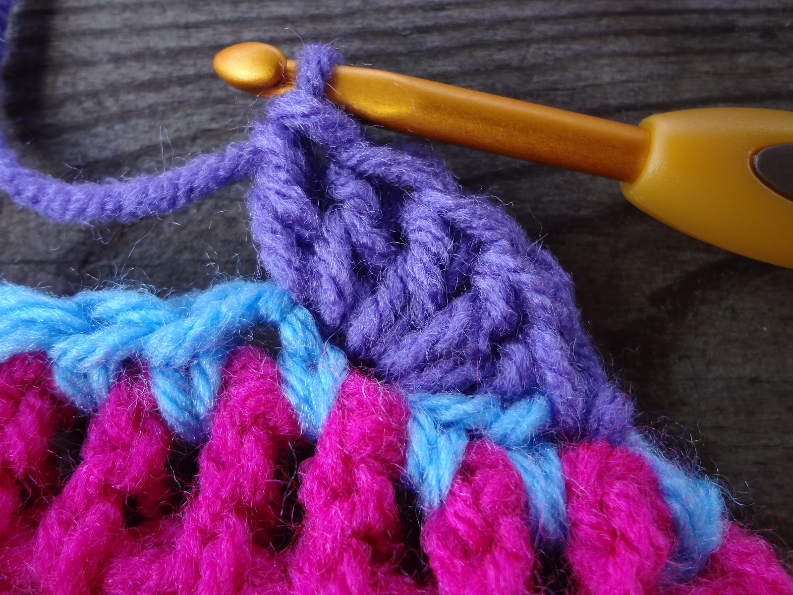 Fiber Flux How to Crochet Scallop Edging