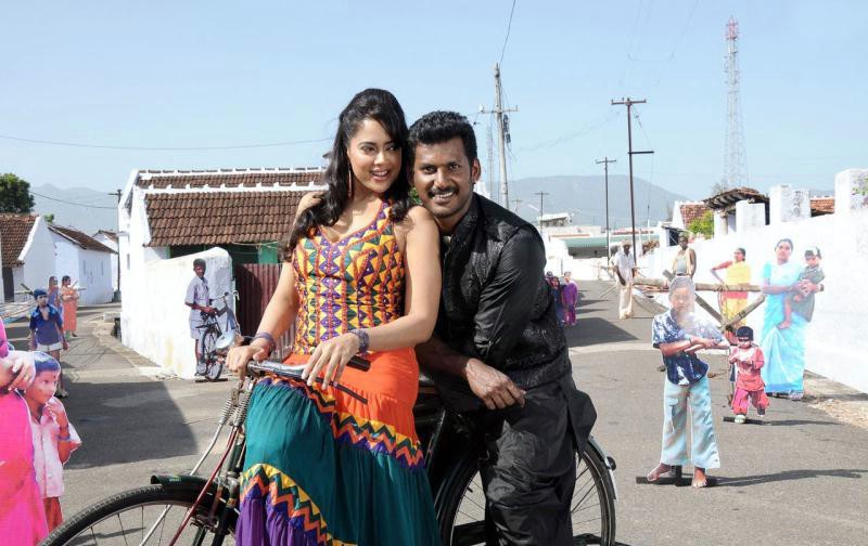 actor vishal romance vishal sameera reddy vedi romantic hot stills uyiro actor vishal romance vishal sameera reddy vedi romantic hot stills uyiro