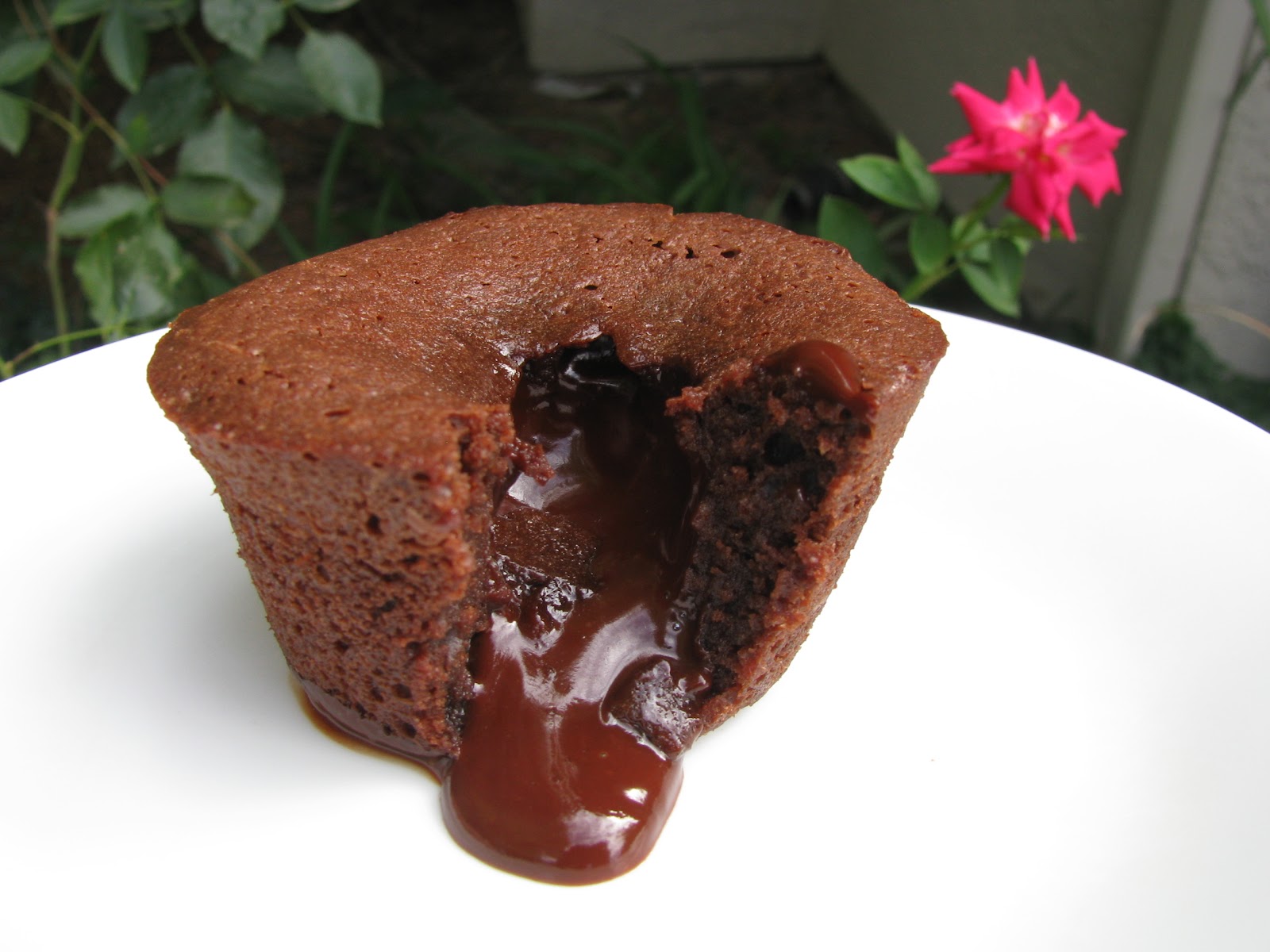 Corrie Food Ghirardelli® Individual Chocolate Lava Cakes