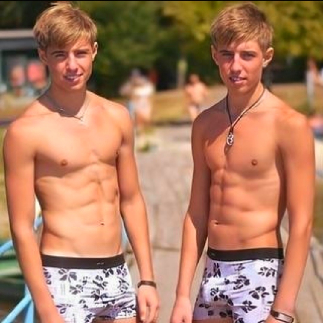 Twink and sister video