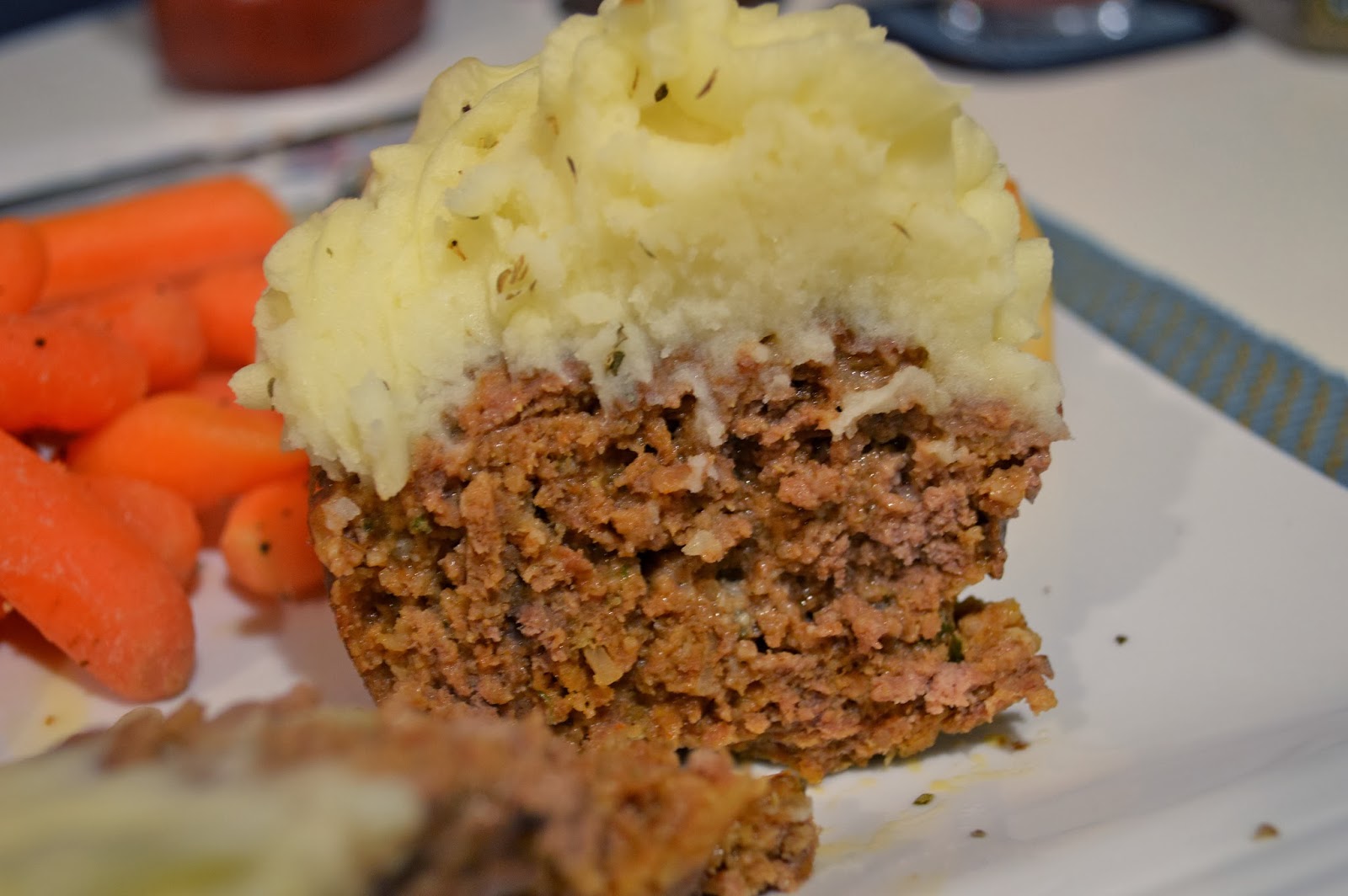 Kiss My Apron Meatloaf Cupcakes