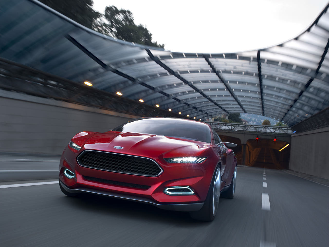 http://1.bp.blogspot.com/-bCpyZVevO-w/T_145L7lsyI/AAAAAAAAMts/5Ra_X7TA0yk/s1600/Ford+Mustang+GT+(2015)5.jpg