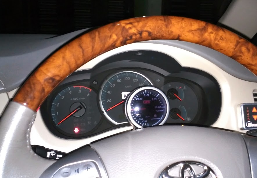 DIY Pasang Boost Meter di Innova D4D {zabdoel}