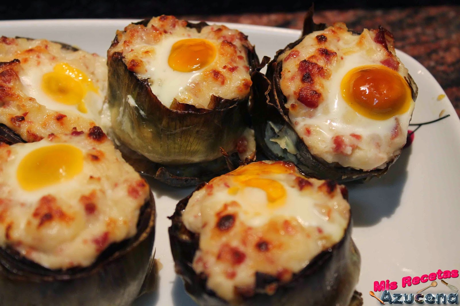 Alcachofas Rellenas Con Bechamel De Jamón.
