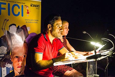 Dublagem ao vivo: Tom, o Farsante Dublagem ao vivo: Tom, o Farsante