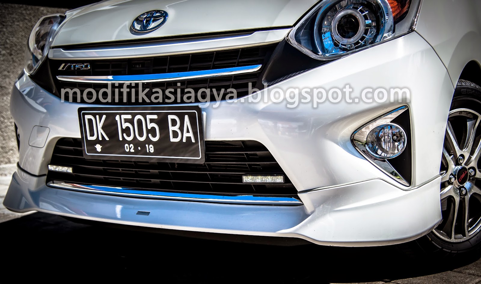 Modifikasi Toyota Agya Modifikasi Lampu Depan Dan LED Daytime