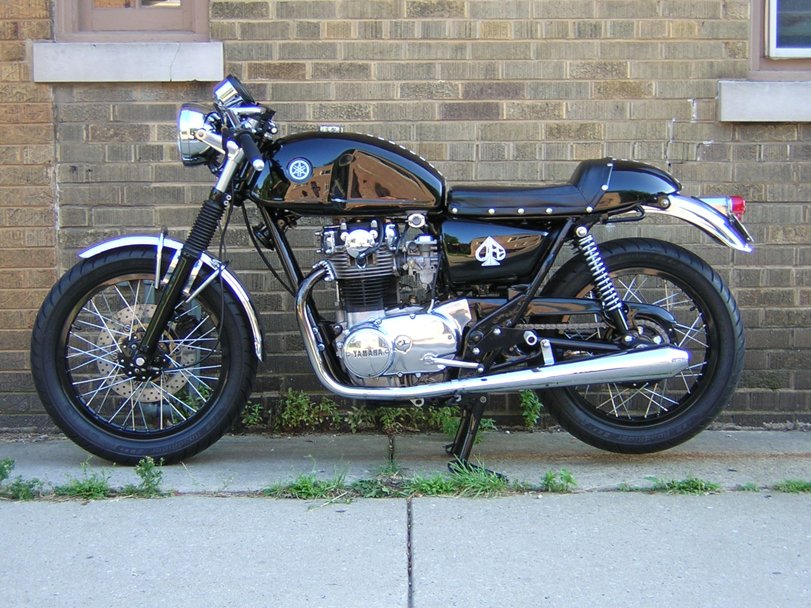 My Way to Ride: Yamaha XS650 Cafe Racer Modified
