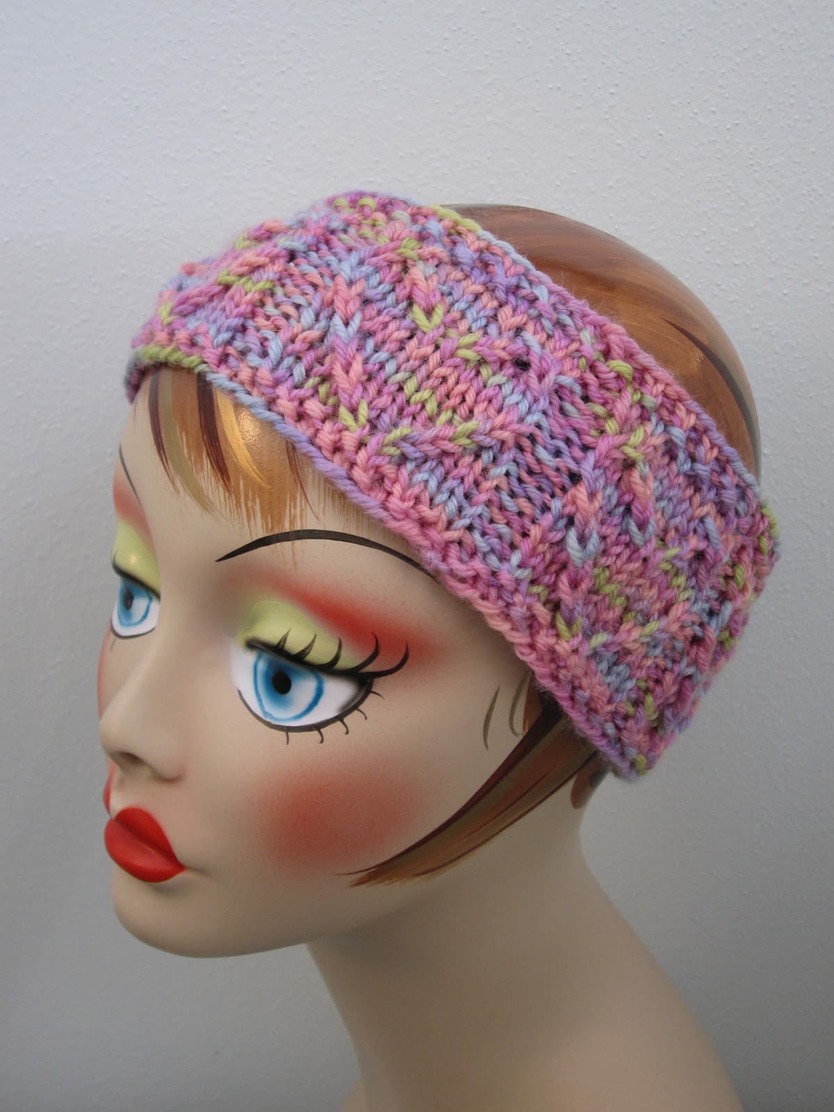 Balls to the Walls Knits Heart Headband