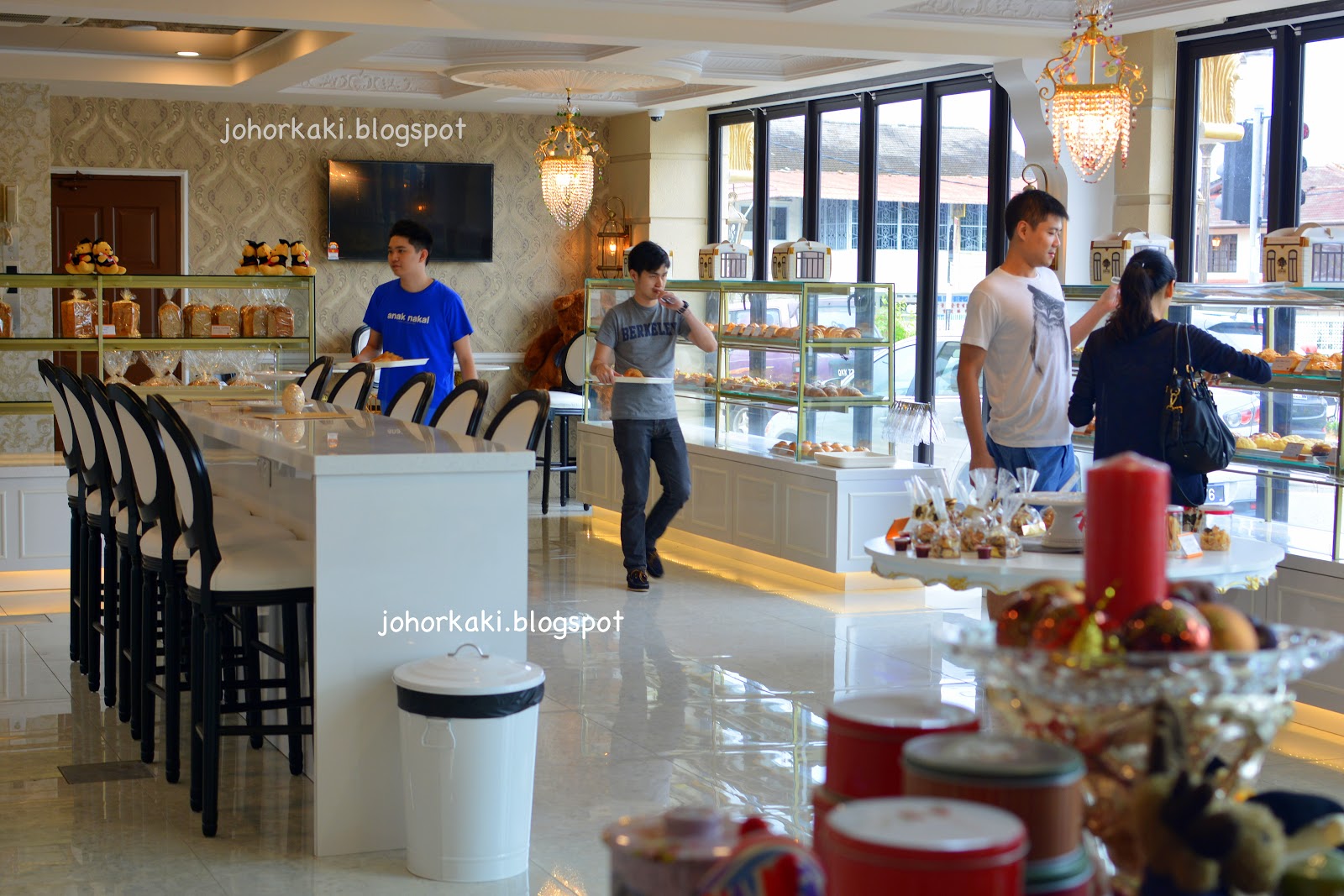 Salted Egg Yolk Molten Custard Lava Croissant Johor JB Pelangi Seven