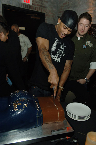 Apple bottom nelly