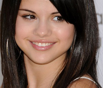 Latter Day Saint Style Celebrity Style File Selena Gomez