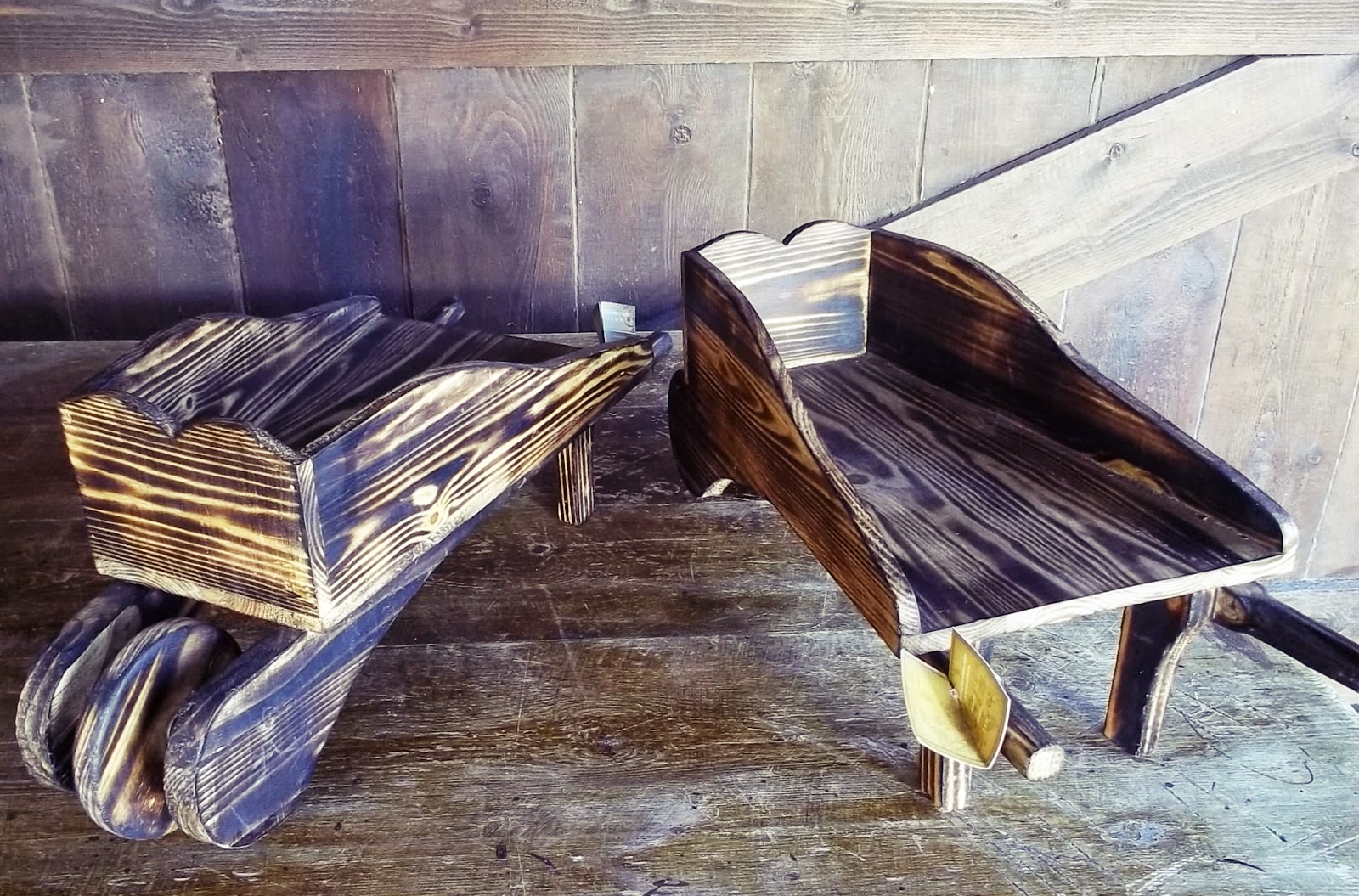 MADERA ARTESANA. Productos elaborados artesanalmente.: Mini Carretillas