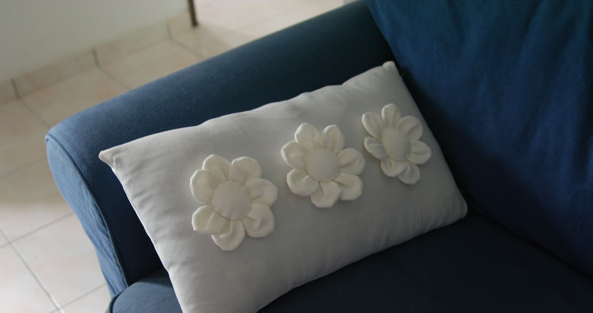 another chapter of my life...sewing! Bunga comel pillow