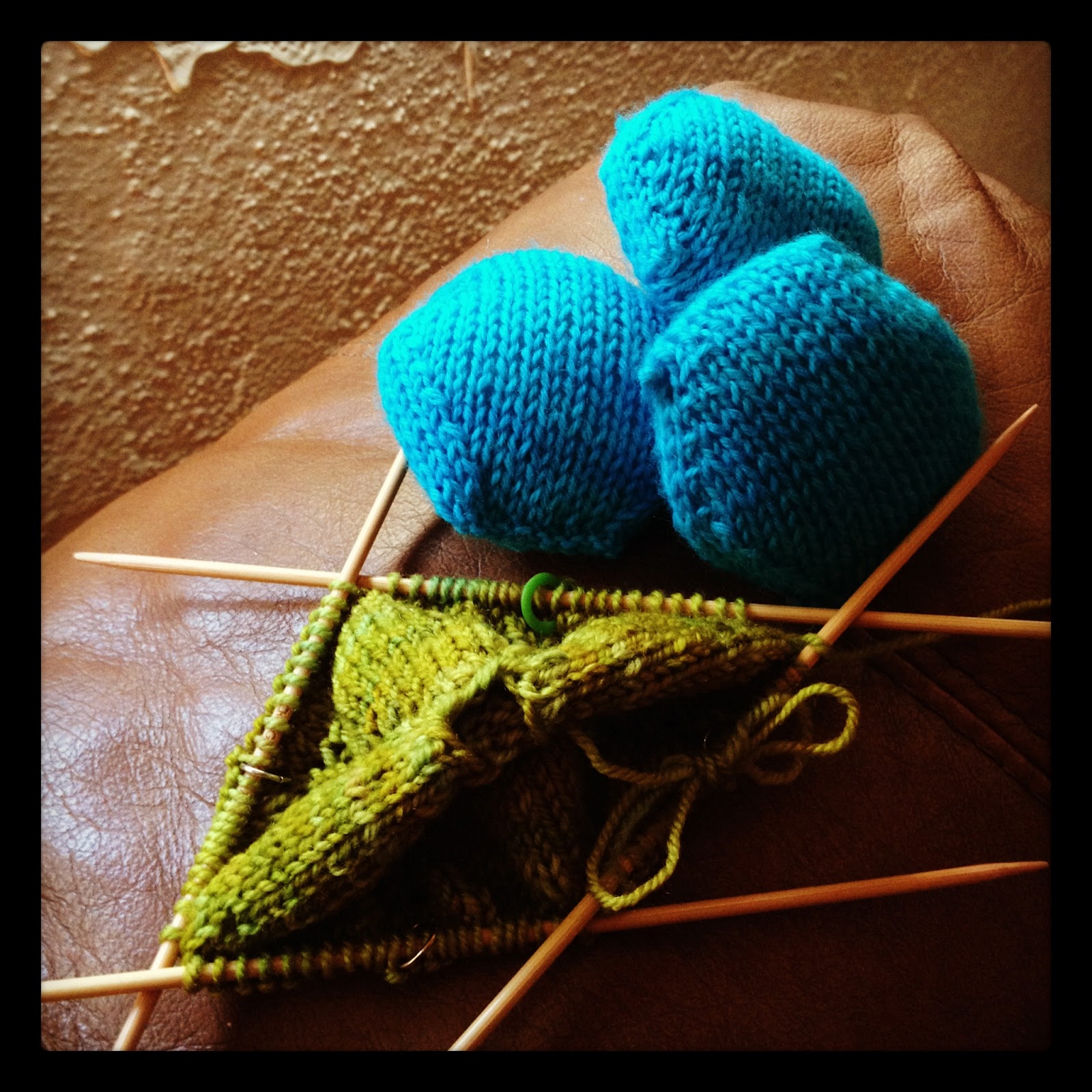 BarknKnit Knit, knit, spin, knit...repeat!