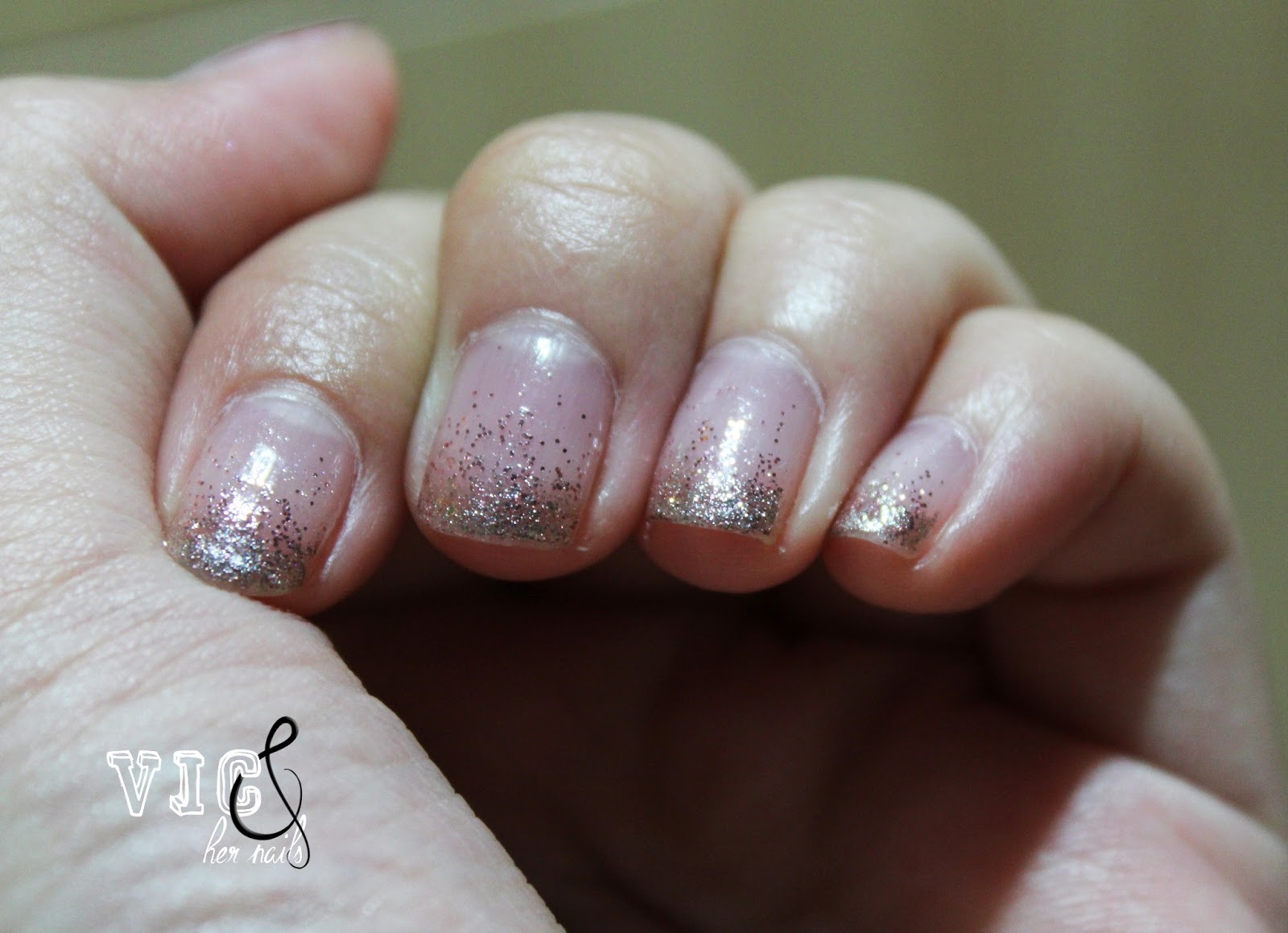 Vic and Her Nails FA Glitter on My Nails