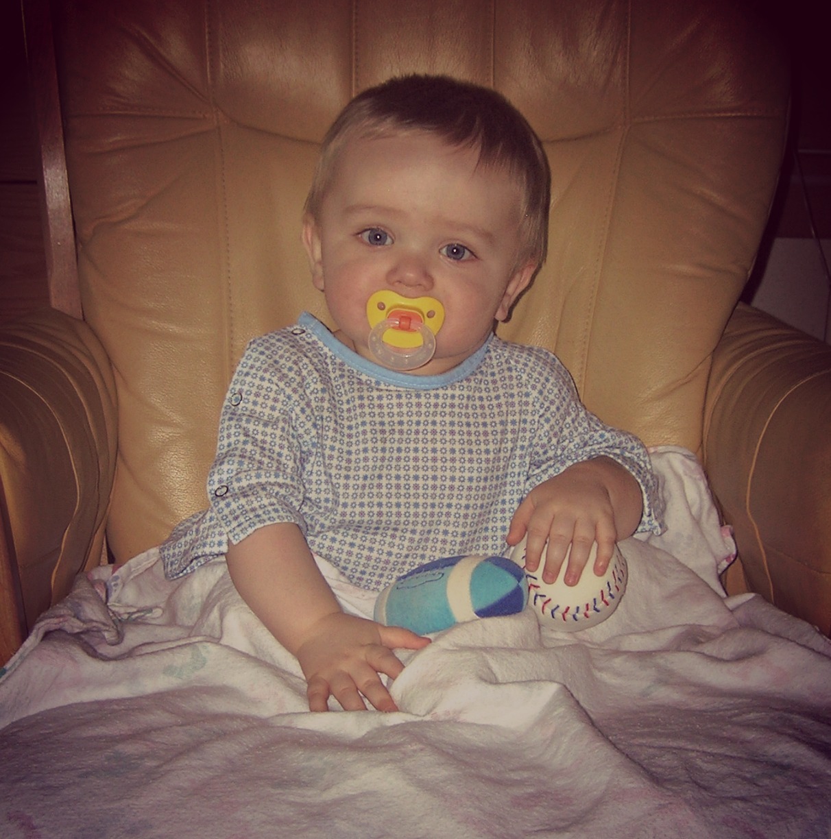 Ruffle Trim Binky Clip Tutorial Six Sisters' Stuff