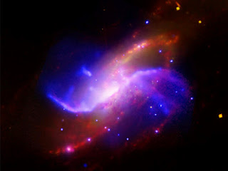 [collisione di due galassie vista a raggi infrarossi]
